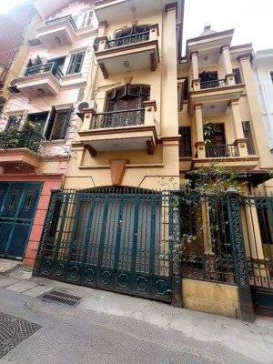 bán biệt thự nghi tàm 110m2, ôtô tránh, lô góc, giá 32 tỷ. tây hồ