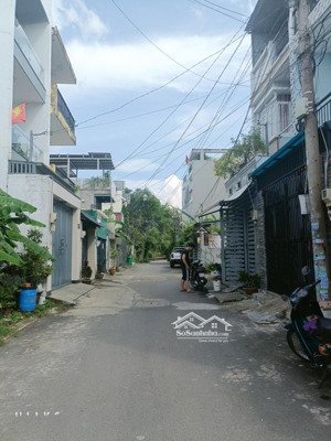 nhà mới 1 trệt 1 lửng, 2pn sổ hồng hoàn công chuẩn giá 3,99 tỷ