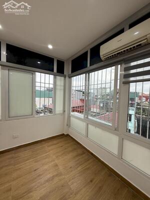 Bán nhà Thịnh Hào ngõ thông gần phố nhà đẹp 2 thoáng ở ngay 47m 7 tầng nở hậu giá 11.8 tỷ ( có TL ).