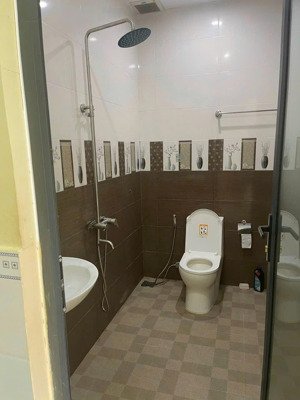 bán nhà mới vĩnh hiệp, nha trang, gần đường d30. giá chỉ: 1ty650, dt: 62,7m2. đường hiện trạng 3m