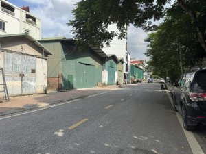 170 triệu/m2 còn sót lại mảnh đất vuông vắn - vỉa hè - ô tô tránh - kinh doanh sầm uất - 80,5m2