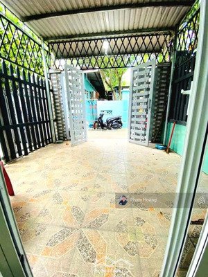 chính chủ cần bán nhà đường xe hơi tân đông hiệp dĩ an dt 81,1m gần chợ và nhà thờ dĩ an giá 4,2 tỷ