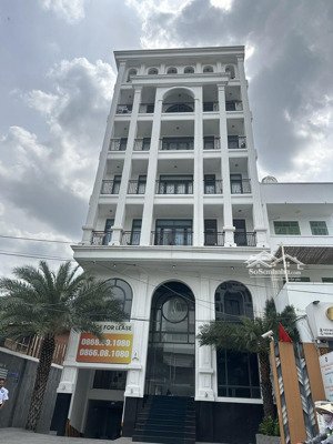 mặt tiền quốc hương, p. thảo điền q2 - dt: 15m x 26m - xd: hầm 7 tầng - hđt 350tr/tháng - giá 79 tỷ