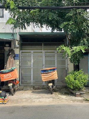 kẹt tiền bán gấp nhà mt tân kỳ tân quý, 5,2x27m, giá 18,5 tỷ