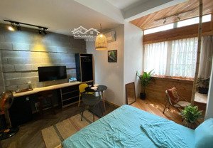 thuê ngay 35m2 tone gỗ ấm cúng an ninh ngay phó đức chính bình thạnh sát q1 q3 lh 