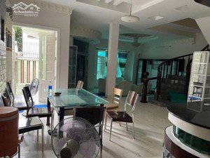 bán biệt thự giá tốt đường trần phú bãi dâu vũng tàu vị trí cực đẹp sát biển( ngay bãi tắm )