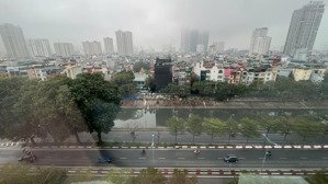 mặt đường láng - 265m2 giữa ngã 3, 3 quận - 12 tầng - mặt tiền 22m - mặt sông tô lịch