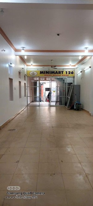 nhà bán nguyễn hữu tiến, khu đông dân cư gần trường học, chợ aeon ở gđ, làm văn phòng. 