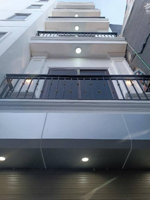 bán gấp nhà 30m2 tại tây mỗ, 5,55 tỷ, 3pn + 4wc + 5 tầng, hà nội