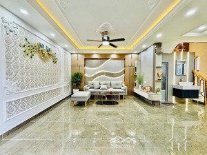 nhà phố đẹp đường phạm văn bạch f15 tân bình trệt 2 lầu bề ngang rộng hơn 10m hẻm xh giá :6.7 tỷ