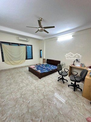 trung tâm nam từ liêm nhà đẹp giá tốt, sát ô tô, ở ngay, dt 43m2, 5 tầng, 9 tỷ