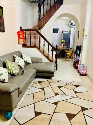 Cho thuê nhà riêng Thái Hà, Đống Đa 30m x 5T giá 16 triệu, 10m ra ô tô - KD online