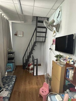 bán nhanh trong 10 ngày nhà mới 2 lầu ngay chợ tân hương, tặng nội thất xịn, giá chỉ 1,8 tỷ