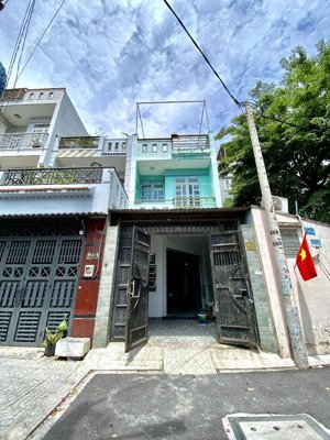 thới an 16 - 4m x 20m nhà 1 trệt 2 lầu hẻm xe hơi