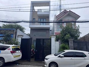 bán nhà mặt tiền đường số 4, phường tam phú. hẻm xe hơi, nhà 1 trệt 1 lầu + lửng + sân thượng