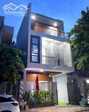 Nhà 3 tầng mặt tiền 7m5 Nguyễn Phước nguyên