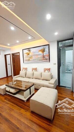 cho thuê nhà ngõ 1 trần quốc hoàn 55m x4t ô tô đỗ cửa