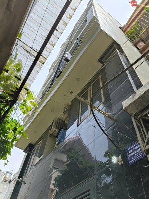 chính chủ bán tòa nhà dòng tiền tây hồ 130m*7,5tầng với 25 phòng dt 125 triệu/tháng, ô tô cách 30m