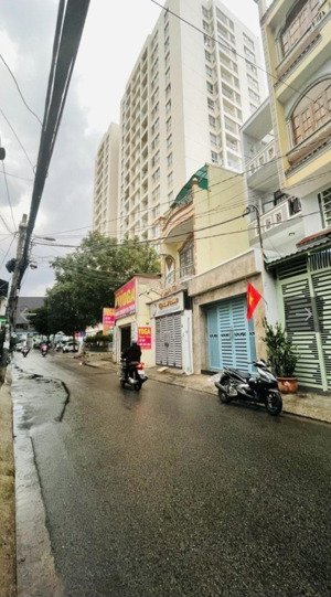 chủ gửi bán gấp căn nhà mặt tiền kinh doanh đa ngành nghề 239 khuông việt, phú trung, tân phú