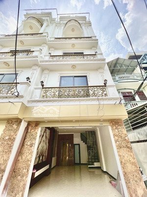 bán nhà riêng 45m2 - 6 tầng - thang máy - gara ô tô tại hoàng mai, hà nội, giá cực chất 10,8 tỷ