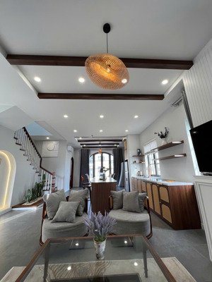 shock! biệt thự khách sạn nova pt, 10m ngang, mt đường 16 mét view biển, chỉ 6 tỉ full nt cao cấp!!