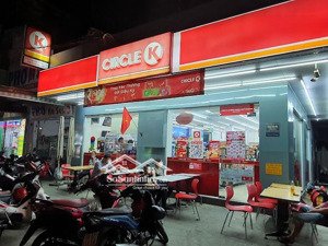 cho thuê nhà mặt phố giảng võ, 200m2 thông sàn, mặt tiền rộng 8m, vị trí siêu đẹp giá 120tr/tháng