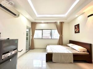 Căn Hộ Full Nội Thất Cửa Sổ Thông Gió Siêu Thoáng Ngay Sân Bay Tân Sơn Nhất Quận Tân Bình