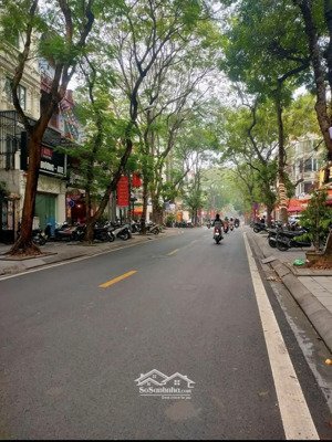 cần bán gấp căn btlk mễ trì 130m2, mt 8m, 5t, giá 37 tỷ - đường trước nhà 10m, vỉa hè ô tô dừng đỗ