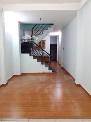 chính chủ - nhà khu họ lê - 3,5x20-2 lầu -4pn-3wc- giá tốt