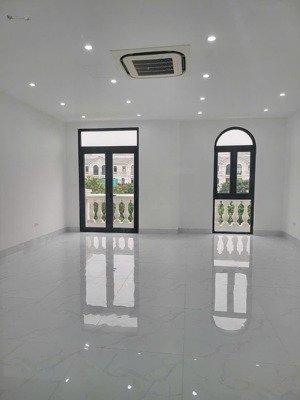 cho thuê căn shophouse vị trí đắc địa nhất dự án