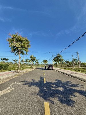 bán trực tiếp từ cđt sun group: 2 lô liền kề b2-158 nam hòa xuân, diện tích 300m², giá tốt