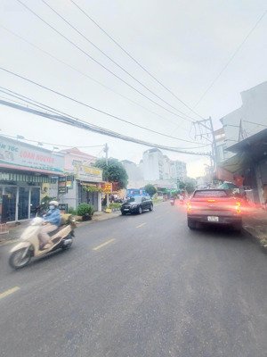 cho thuê nhà cấp 4 mới, 4x31 mặt tiền nguyễn tư nghiêm giá 25tr/th