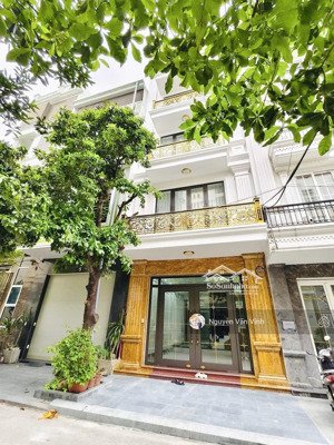 bán gấp nhà đẹp xây mới độc lập có thang máy khu phân lô cao cấp văn cao. vị trí siêu đẹp.