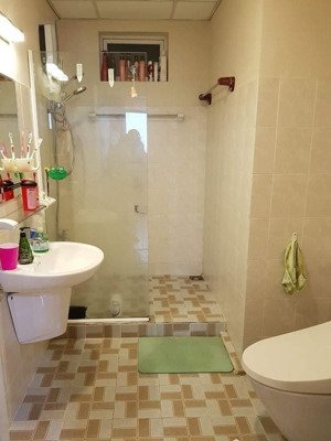 cho thuê 2pn 2wc 95m2 phú mỹ thuận, giá 6 triệu ntđđ, view thoáng mát. lh: 