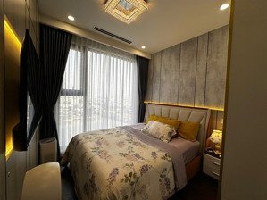 căn hộ 2pn view hồ thoáng mát tại toà a, tầng trung, diện tích 54m², 2 ngủ 2wc, đồ đẹp long lanh