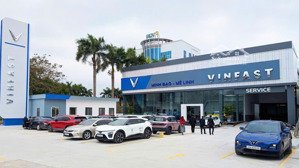 cho thuê mặt bằng kinh doanh đường láng dt 240m2, mặt tiền 14m, giá 68tr, phù hợp showroom các loại