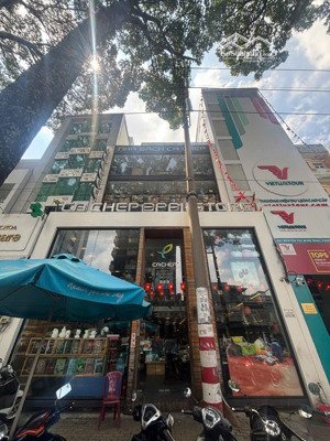 cho thuê nhà mt nguyễn thị minh khai , q1 - dt 1100m2 - giá chỉ 300 triệu - kd nhiều ngành nghề