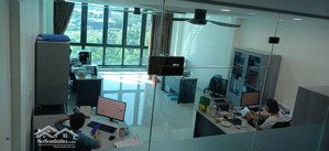 duy nhất tòa nhà 6 tầng thang máy, 79m² khu nhà ở quốc hội giá 31.8 tỷ