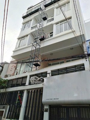 mặt tiền bình thạnh 10x10 nở hậu 1h6l có thang máy có hđ thuê 70tr/tháng