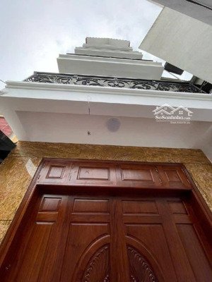 nhà đa sỹ - hà đông 36m mới tinh, 5 tầng, lô góc 3 thoáng ô tô lùi cửa