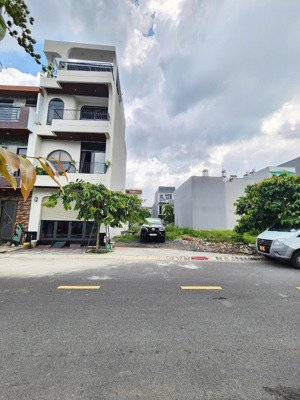 bán đất full thổ cư xây dựng tự do gần go dĩ an