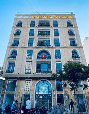 bán appartment & hotel 7 tầng mặt tiền hồ nghinh, cách biển 100m! - ngang 13.5 m