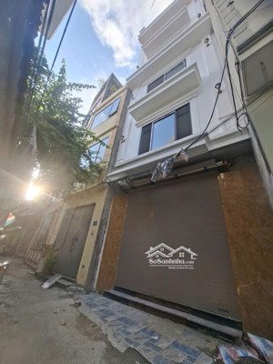 nhà đẹp mới tinh phố ngọc trì dân xây độc lập cách 20m ra mặt phố vỉa hè