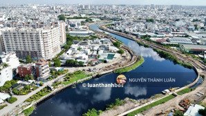 mặt tiền kênh tham lương...ngang 32m... 900m đất..rất ngộp