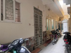 hộ khẩu tây hồ - 2 mặt ngõ - mặt tiền bề thế - 20 ra mặt phố - không quy hoạch - sổ riêng vuông đep