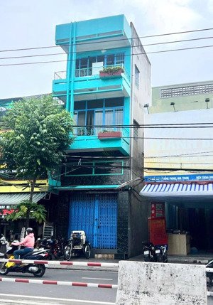 cho thuê nhà kinh doanh 3 tầng mặt đường đông đúc trung tâm thành phố giá 12 triệu/tháng