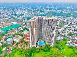 trả trước 599tr. vào ở ngay. căn hộ 2pn 2wc 60m2 sổ sẵn sang tên 30-45 ngày. lh em vương