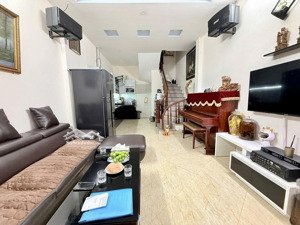 bán nhà ngõ quỳnh, ngõ thông thoáng đẹp, gần ô tô tránh, 32m 5 tầng, sđcc, giá 7,5 tỷ