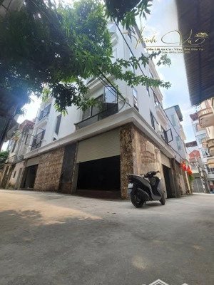 bán nhà hoàng sâm, cầu giấy 60m2, 20 tỷ, gara ford ranger , 7 tầng, nhà đẹp long lanh, kinh doanh.