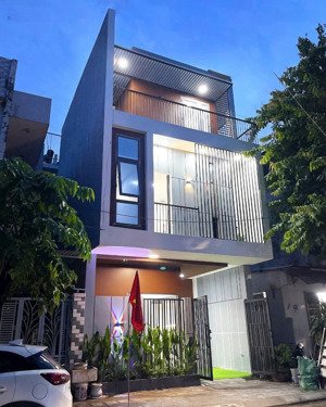 chính chủ bán nhà 03 tầng mặt tiền nguyễn phước nguyên, đường 7m5 thuận tiện buôn bán